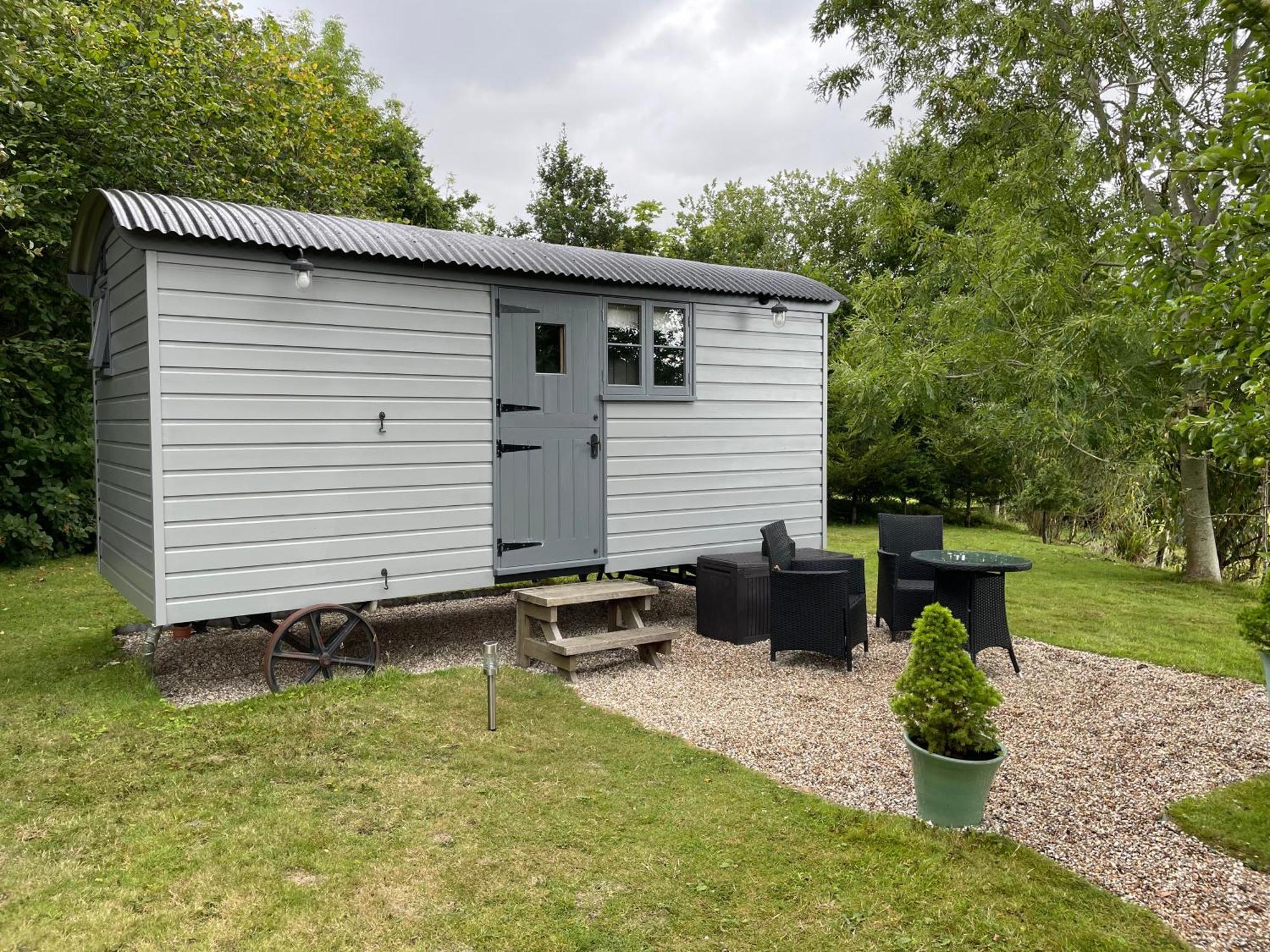 Greatwood Shepherds Hut Battle Exteriör bild