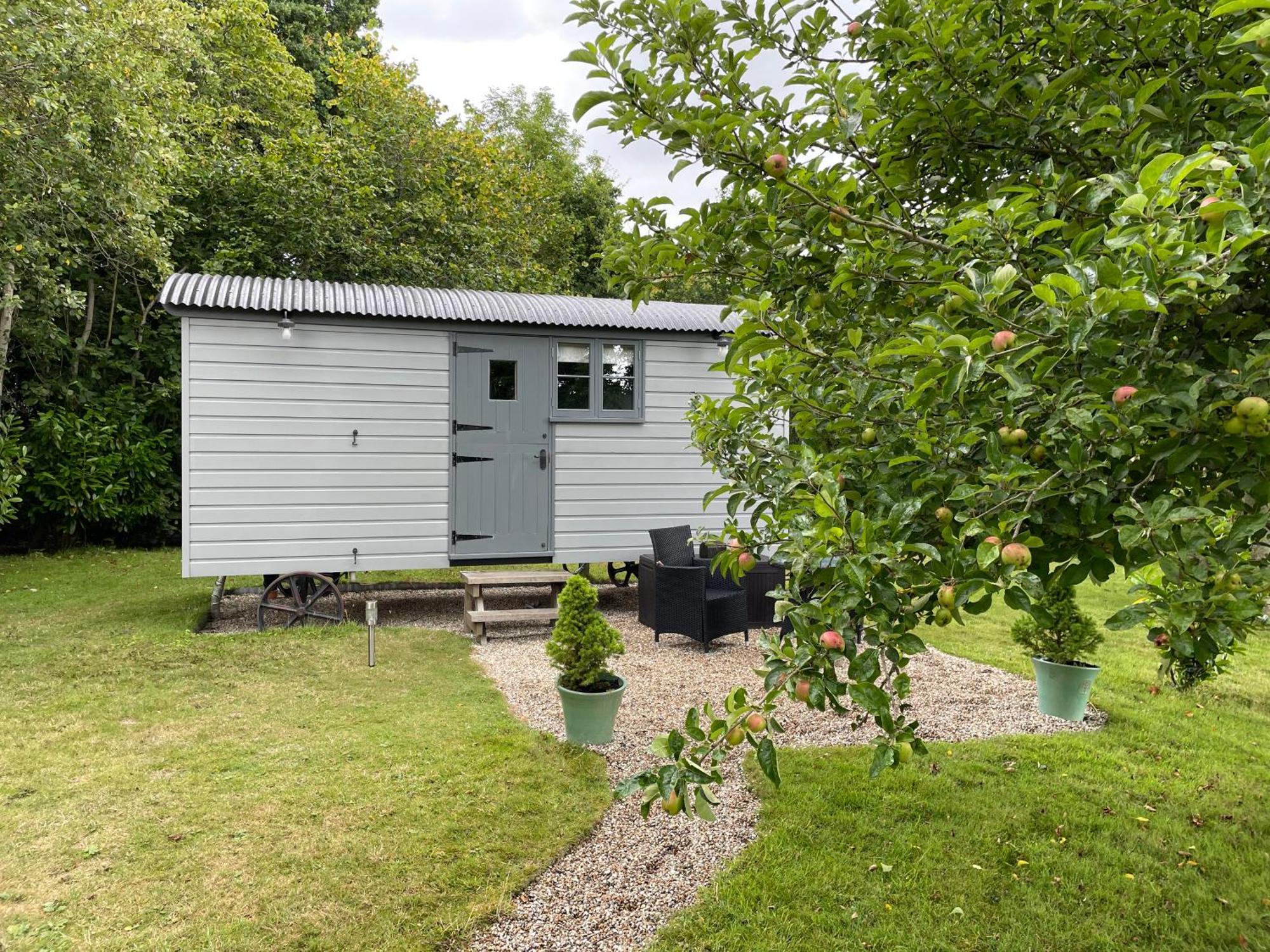 Greatwood Shepherds Hut Battle Exteriör bild